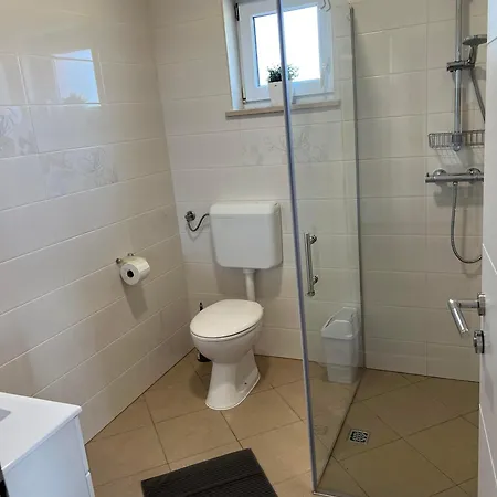Natasa Krk Apartmán *